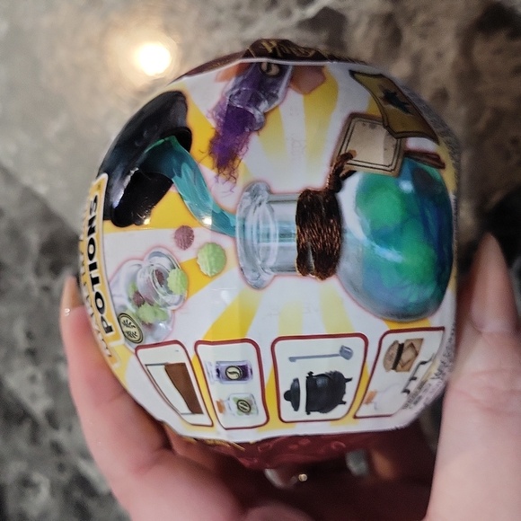 MGA's Miniverse Harry Potter Make It Mini Potions Set - Picture 10 of 10